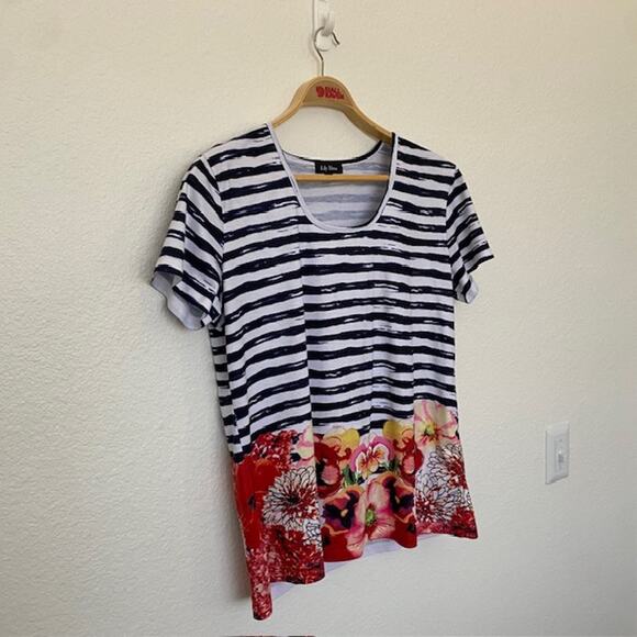 Lily Moss Short Sleeve Tee Blue White Striped Muti-Color Floral Hem Women's XL - Picture 8 of 8